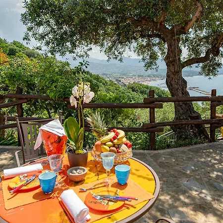 Romantik House Belvedere Casal Velino Esterno foto