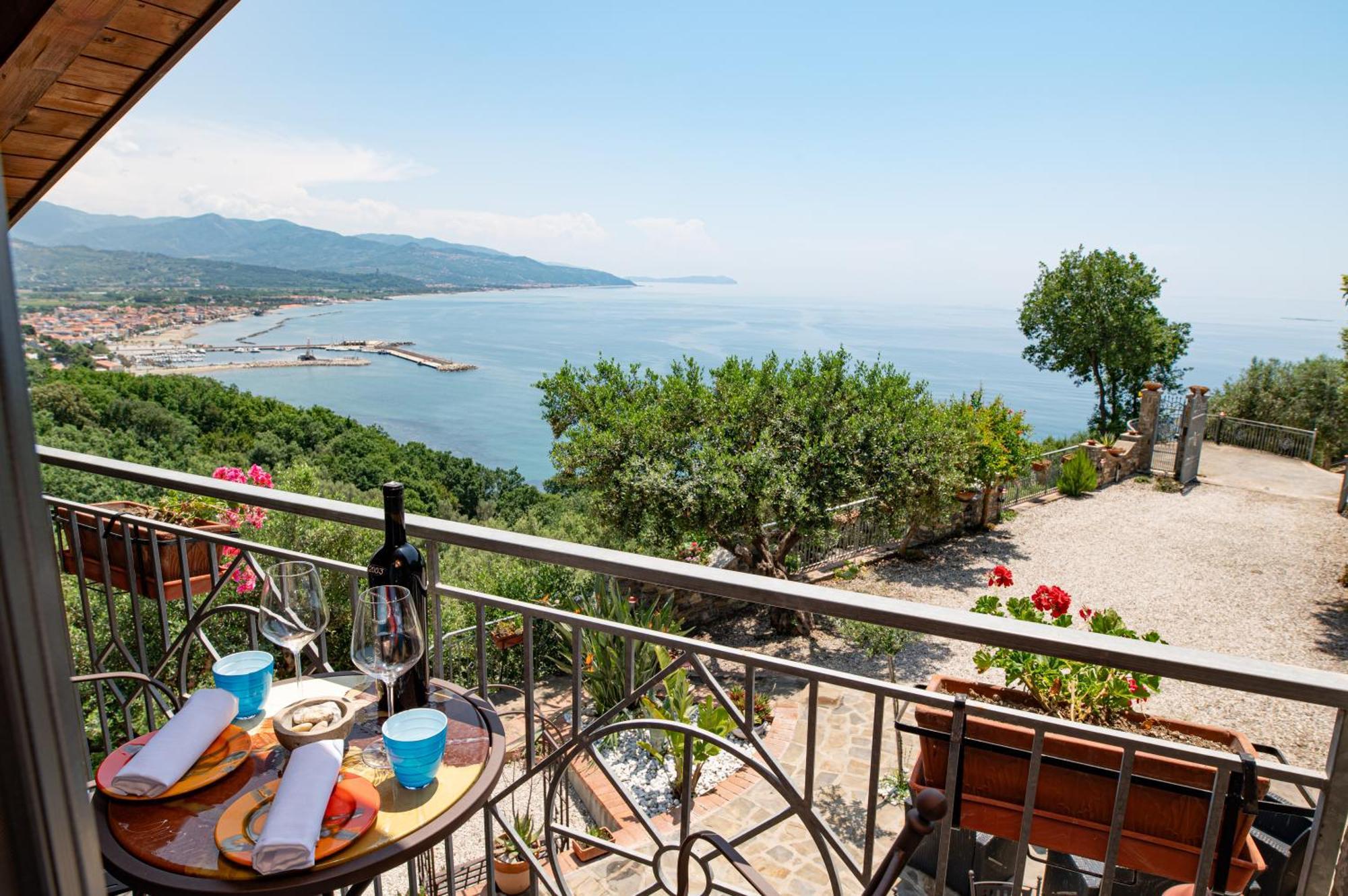 Romantik House Belvedere Casal Velino