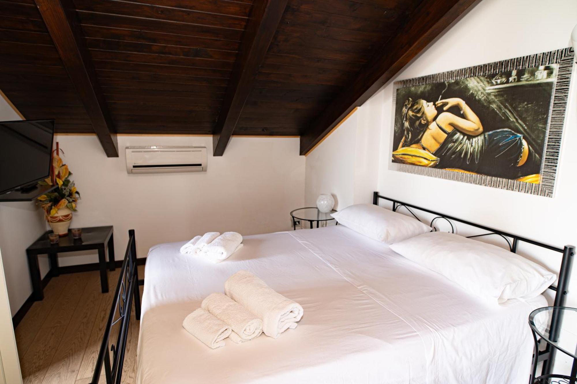 Holiday home Romantik House Belvedere Casal Velino